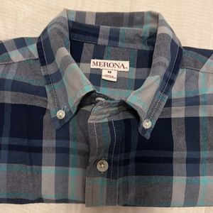 Plaid short sleeve button down. Men’s medium. Blue & grey